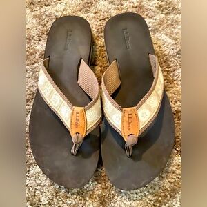 LL Bean Main Isle Flip Flops Ladies Size 8